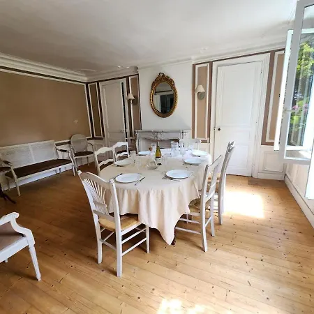 Guest house Manoir Historique Cachet D'antan - Avec Jardin Et Piscine - Proche Veules-les-roses Benesville