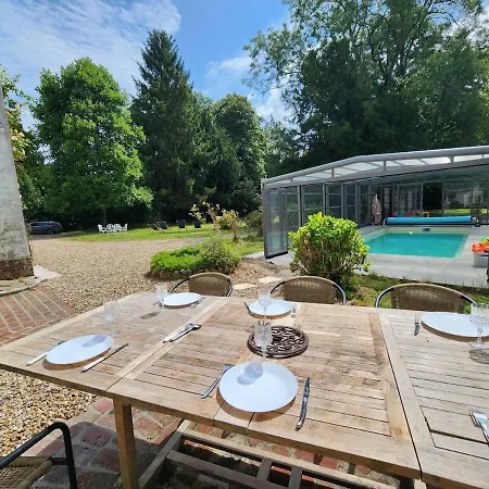 Guest house Manoir Historique Cachet D'antan - Avec Jardin Et Piscine - Proche Veules-les-roses Benesville