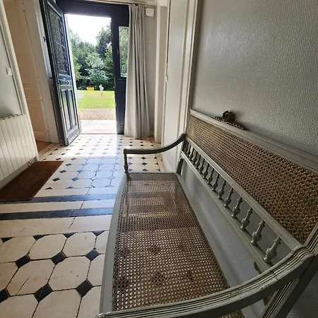 Manoir Historique Cachet D'antan - Avec Jardin Et Piscine - Proche Veules-les-roses Guest house