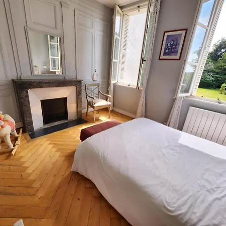 Manoir Historique Cachet D'antan - Avec Jardin Et Piscine - Proche Veules-les-roses 3* Benesville